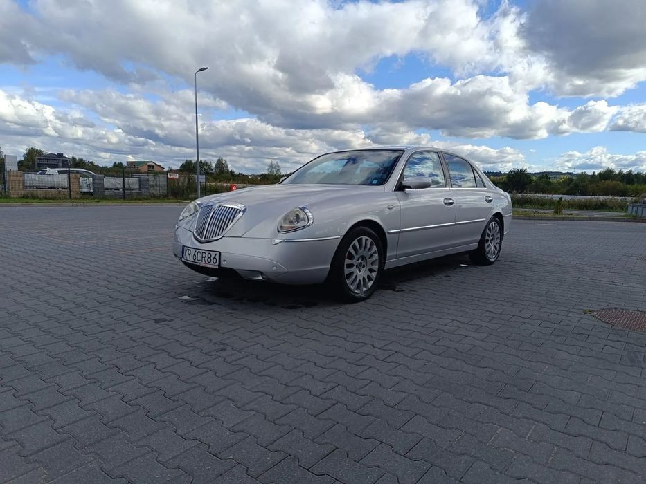 Lancia Thesis Lancia Thesis 3.2 V6 24V Emblema Busso Bogata historia