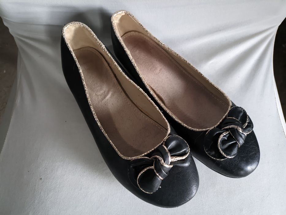 Czółenka, półbuty, japonki r. 36