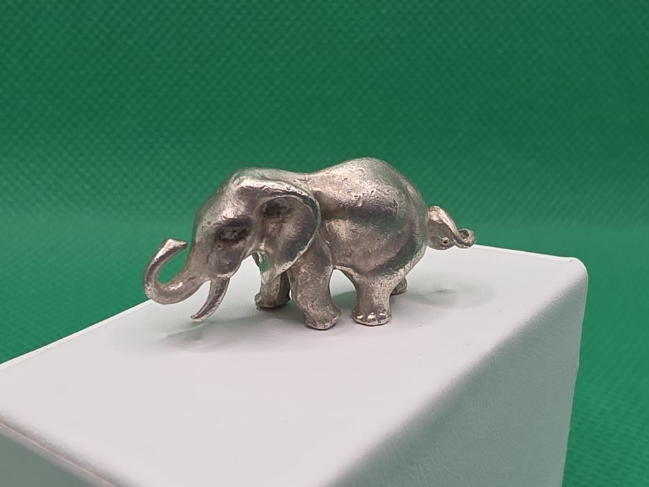 Srebrna figurka słoń Srebro