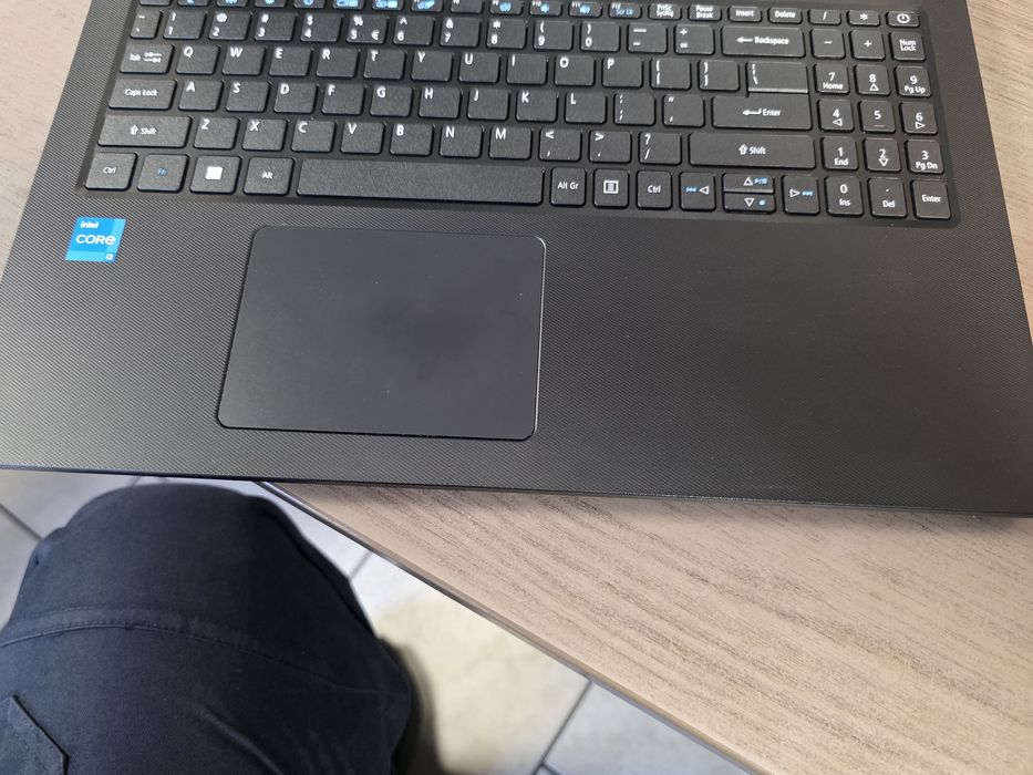 Sprzedam laptopa ACER