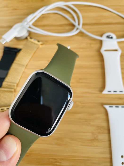 Sprzedam Apple Watch 8 S8 A2770 41 mm