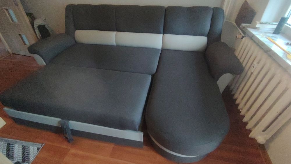 Kanapa narożna na sprężynach