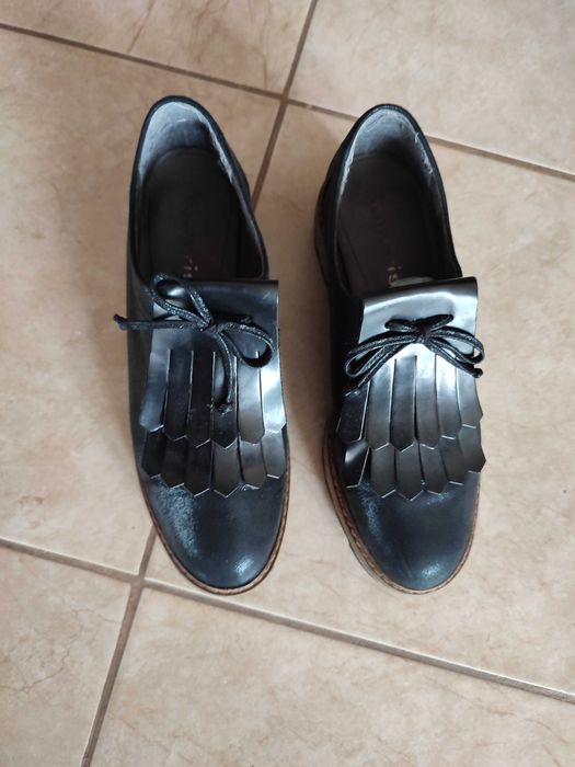 damskie czarne Sneakersy, skórzane na platformie