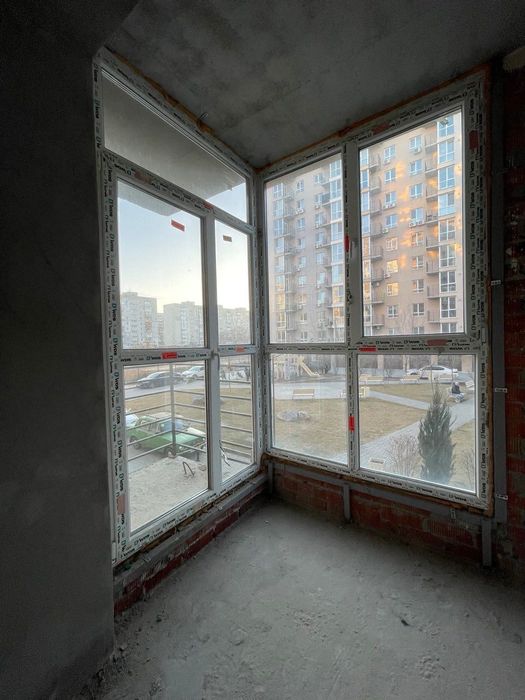 Продам квартиру 3 спальни ЖК Дніпровська Брама-2