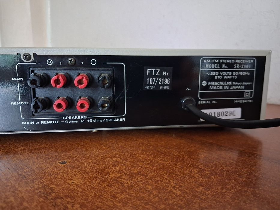 Amplituner Hitachi SR-2000 Stereo