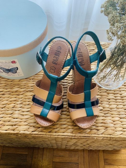 Sandália de Cunha tricolor