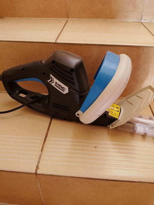 Elektryczne nożyce do żywopłotu