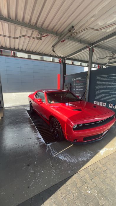 Dodge challenger