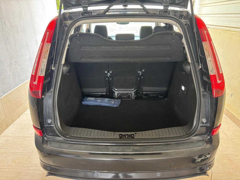 Ford C-Max — fotografia 6