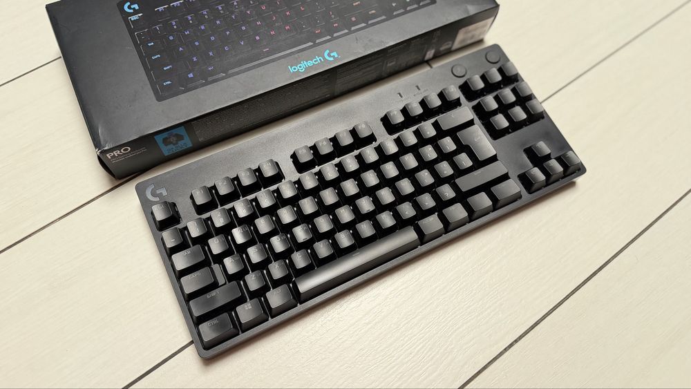 Клавіатура logitech G Pro