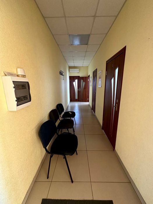 Продам приміщення. Офіс. Центр.