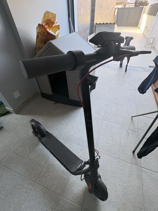 Trotinete Elétrica Navee