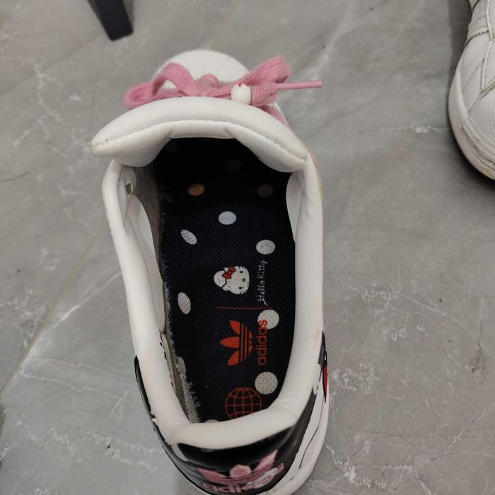 Adidas superstar Hello Kitty 37 1/3