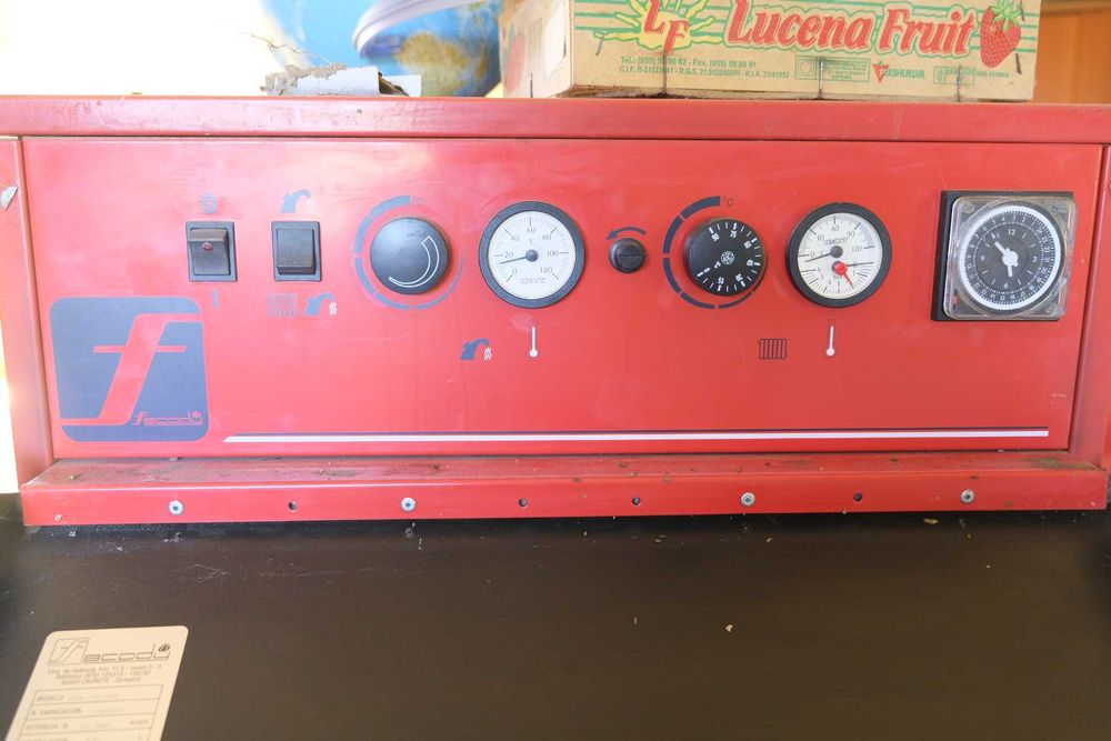 Caldeira a gasóleo marca Lamborghini