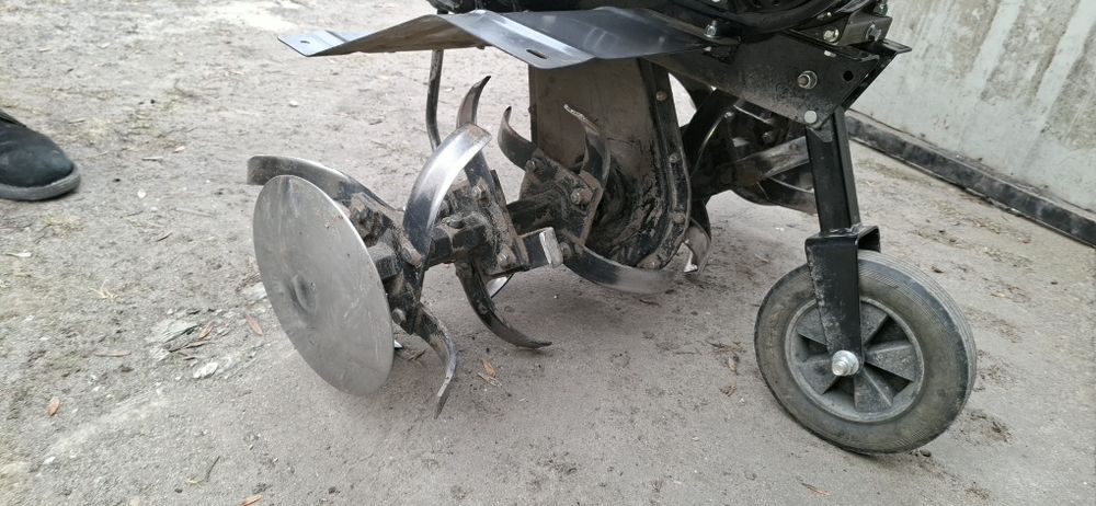 Glebogryzarka MH175RKS