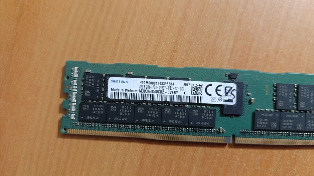 Оперативна пам'ять для серверів hynix REG 32 GB DDR4 2933 MHz