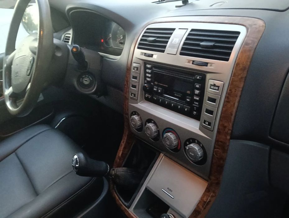 Kia Carnival 2.9 CRDi EX Top