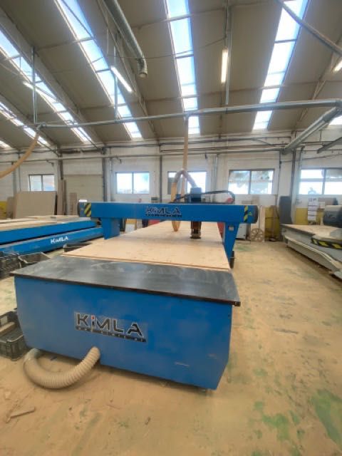 Bramowy Ploter Frezujący 2160 CNC Kimla 3 osie Pole robocze 210X600cm