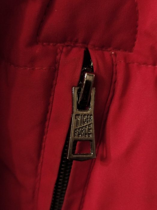 Оригинальный пуховик tiger force красный