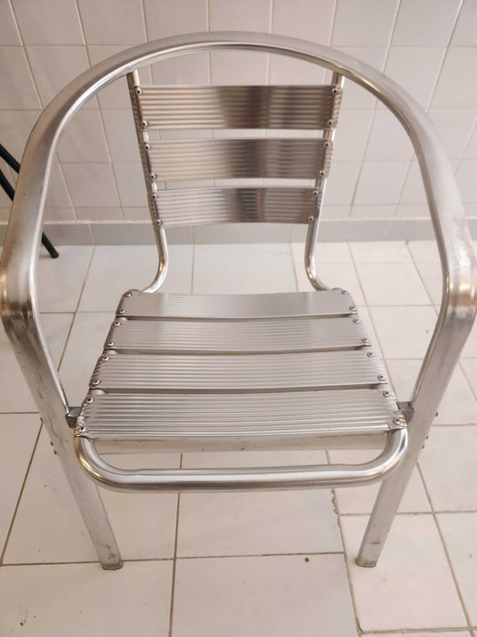 Mesas, Cadeiras , máquina de lavar louça, ,congelador, Balcão medeira