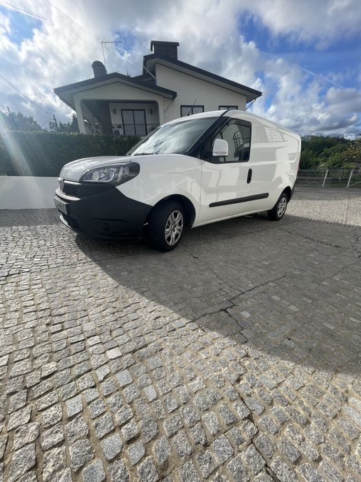 Fiat doblo de 2021 com 49’oooKlm.longa de 3 lugares