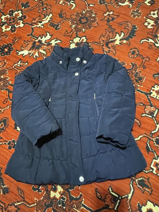 Продам куртку на девочку