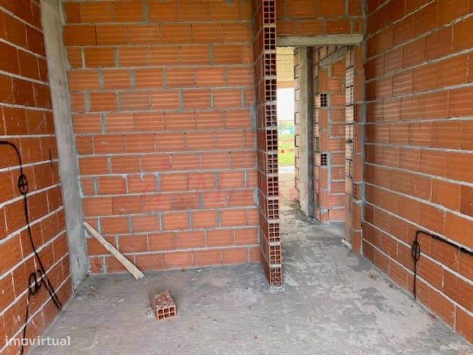 Prédio Novo na Paradela