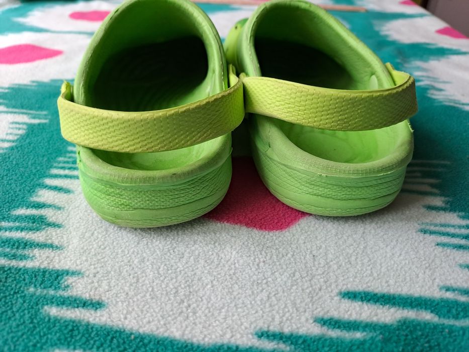 Крокси Disney Pixar ( оригінал)