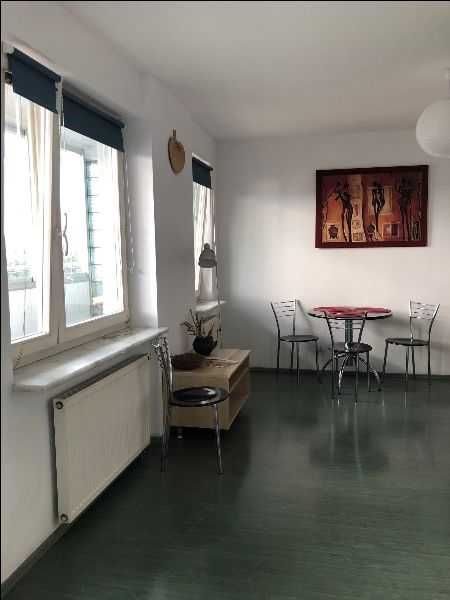 Bezpośrednio, kawalerka KEN 54, Ursynów, oszklony balkon