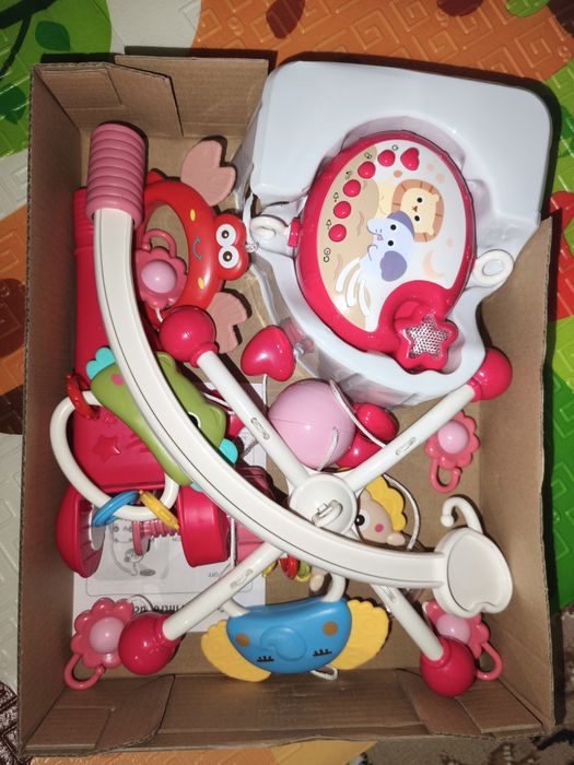 Мобіль для дитячого ліжечка