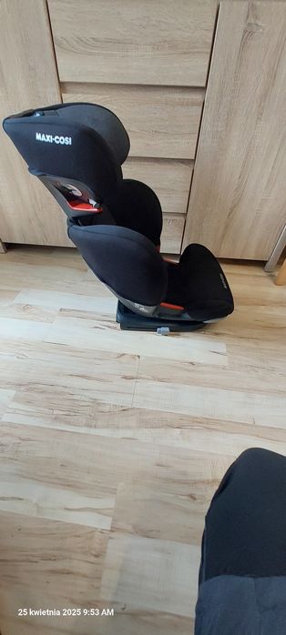 Fotelik samochodowy Maxi Cosi dla dziecka 15-36kg
