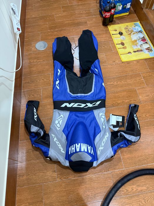 Fato de andar de moto