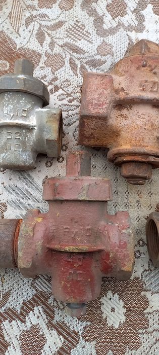 Крани газові різні.