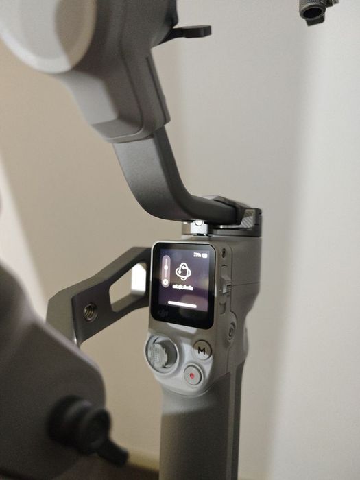 Gimbal DJI RS4 mini Creator combo