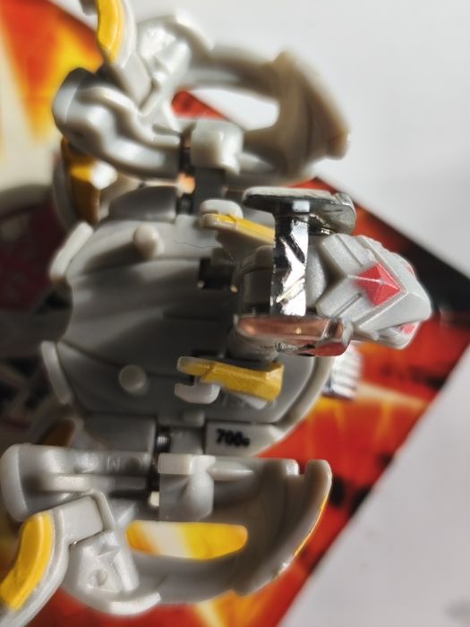 Bakugan Haos plitheon