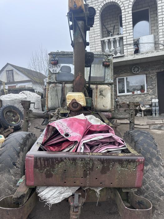 Продам Трактор з краном