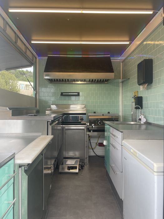 Food truck - street food