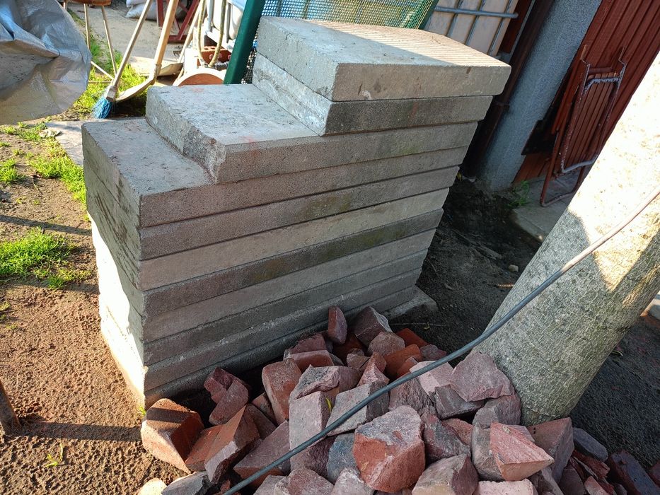 Krawężniki 8 x 30 x 100