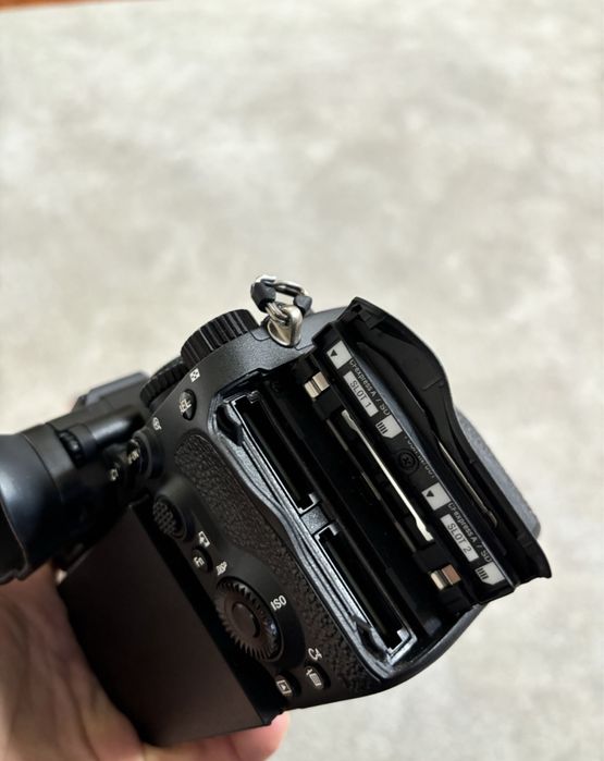 Sony A7 RV corpo impecavel com caixa e acessorios