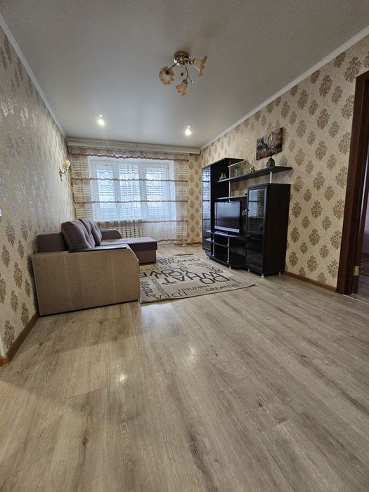 Двокімнатна квартира біля парку.