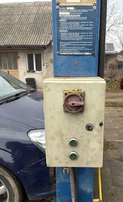 Podnośnik czterokolumnowy 3,5T Zippo