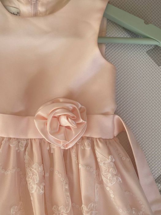 Святкове плаття для дівчинки