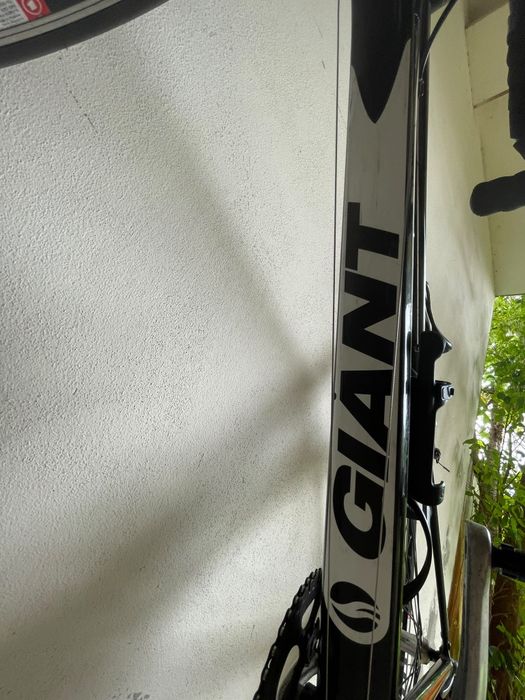 Bicicleta de estrada GIANT DEFY 2