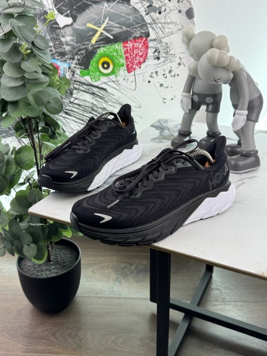 Кросівки Hoka Arahi 6 41 розмір Е15454