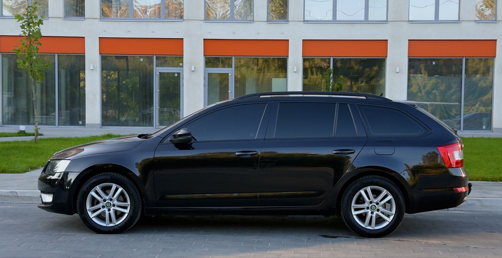 Продам Шкода Октавия А7 2015 г 2л дизель