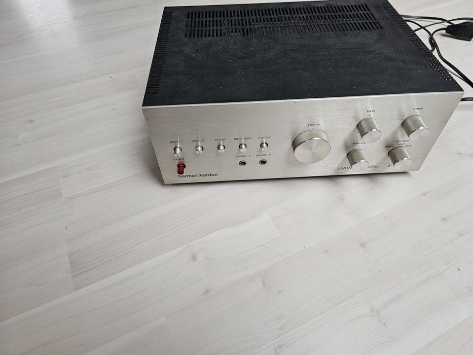 Легендарний вінтажний підсилювач Harman Kardon А-401 ( Рідкісний )
