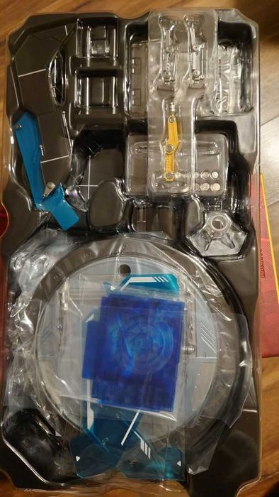 Figura Hot Toys Marvel Comics Iron Man Deluxe Version