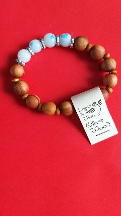 Bransoletka z drewna oliwnego.