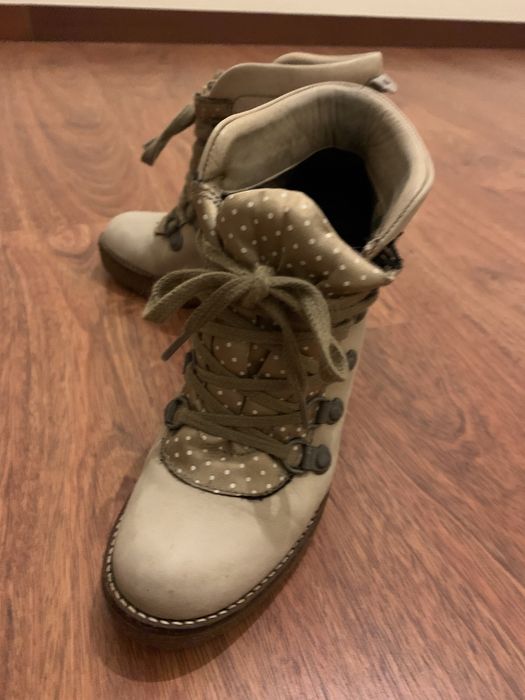Prof boots, size 35