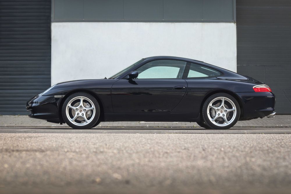Porsche 911 (996) Carrera 4 - ACEITO RETOMAS (veículos/imoveis)